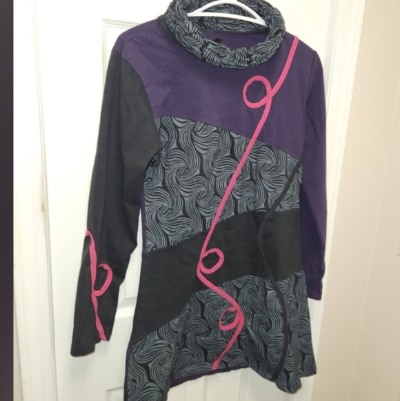 Leopards & Roses Abstract Dress - Picture 3 of 11